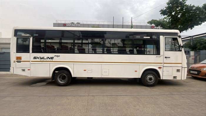 Group travel bus